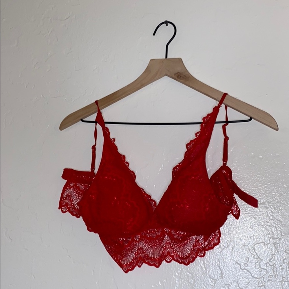 Seamless lace bra